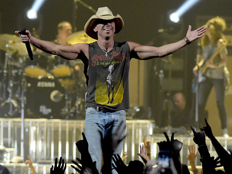 Kenny Chesney: Here And Now Tour 2022 with Carly Pearce at Blossom Music Center